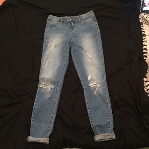 Highrise ripped skinny jeans